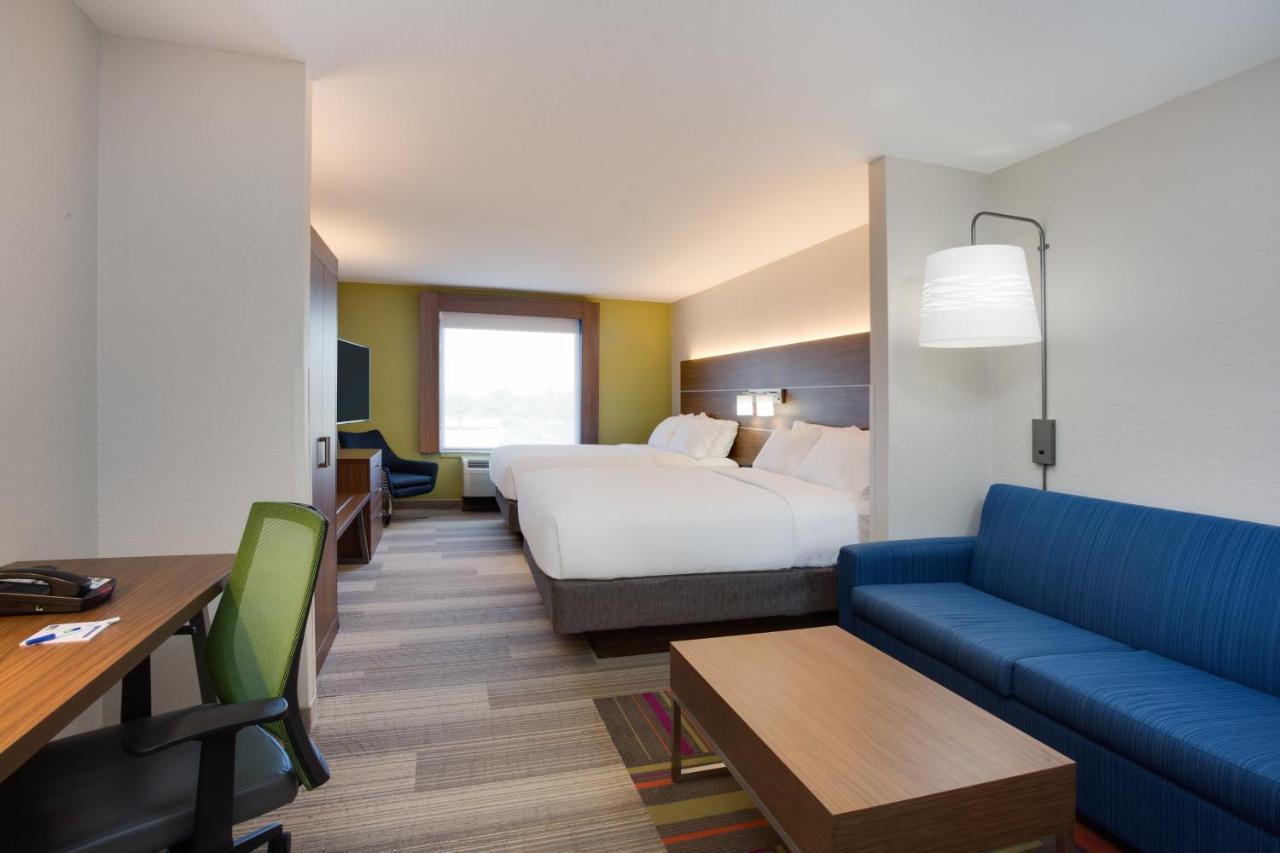 Holiday Inn Express Hotel & Suites Tampa-Fairgrounds-Casino By Ihg Mango Quarto foto